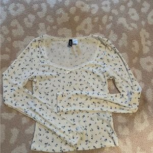 Floral long sleeve